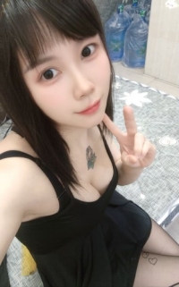 东莞大朗三通舌吻便宜好吃的风骚黑蝴蝶-小狸