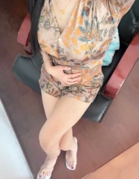 白云区皮肤白净大长腿姐姐-笑笑