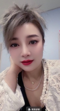 罗湖刚下海逼紧会夹少妇-美娜